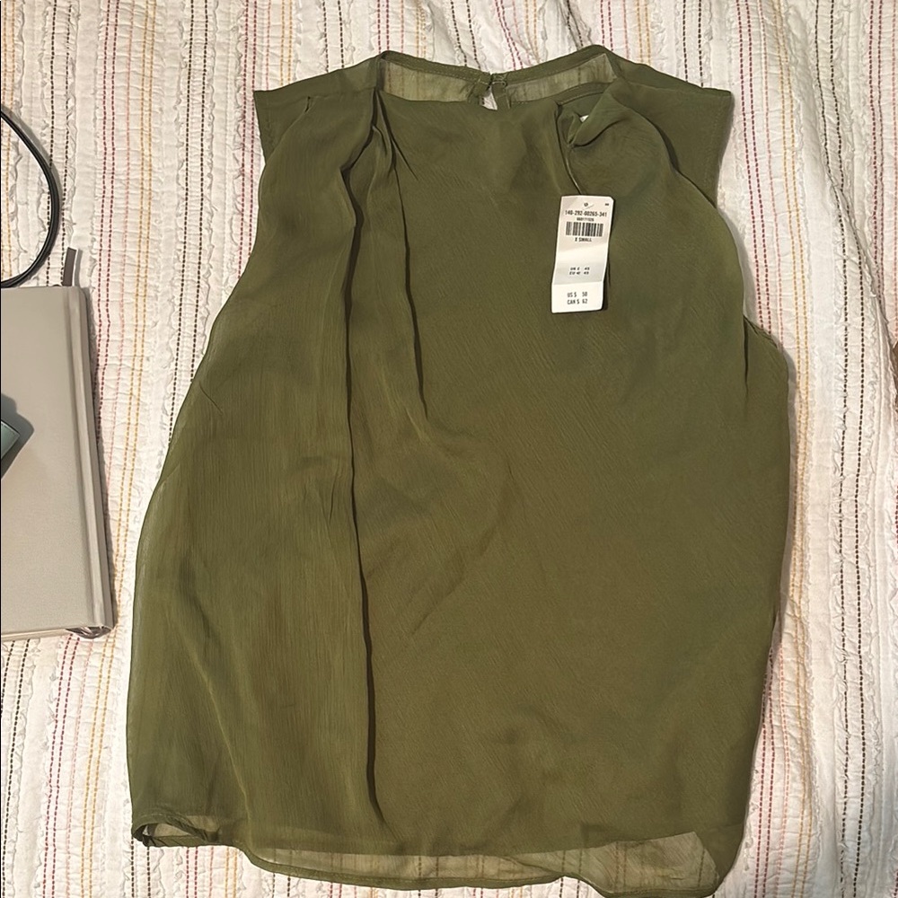Abercrombie & Fitch Green Sleeveless Mandarin Collar Blouse